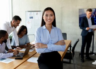 Ways To Deal With A Bad Boss So You Don’t Have To Quit