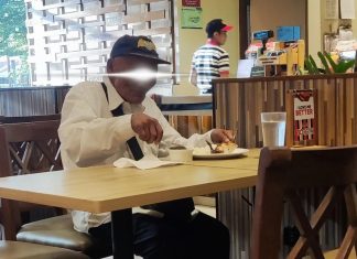 Heartwarming Moment As Restaurant Staff Extend Kindness To Elderly Diner
